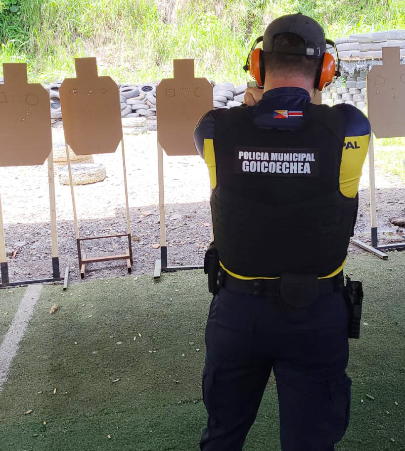 Policías municipales se capacitan constantemente para garantizar el mejor servicio a la comunidad de Goicoechea.